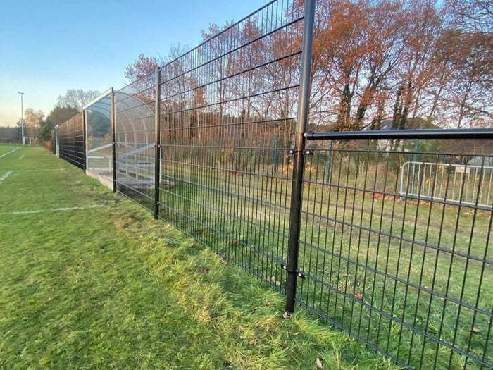 Sportinfrastructuur geplaatst door Lamon Hekwerk — voorbeeld 5 van 5